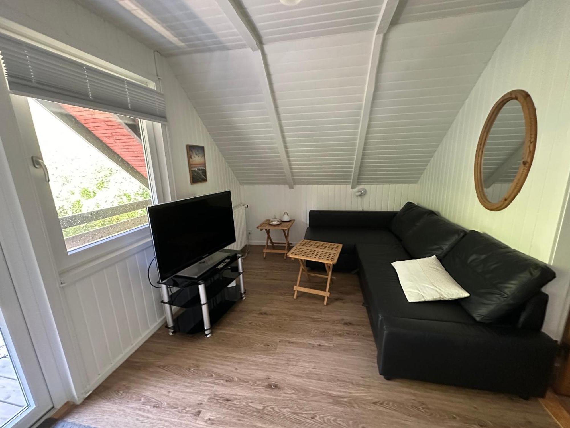 Large Room With Balcony At The Edge Of The Forest Løkken Buitenkant foto